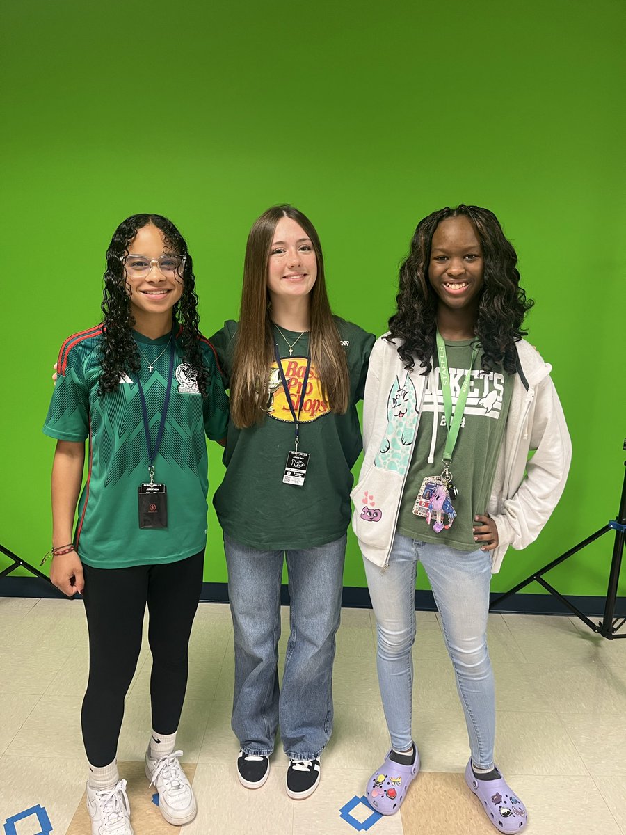 BerryMiller_JH's tweet image. 💚Green is more than just a color. It symbolizes #Responsibility. This important character trait includes being self-disciplined, listening to others &amp;amp; being accountable for your words, actions, &amp;amp; attitudes. Inspire each other! @CHARACTERCOUNTS #CharacterCountsWeek #DoWhatsRight