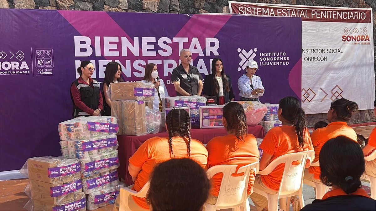 El ISJ continúa impulsando acciones que promueven la dignidad y el bienestar de las mujeres sonorenses 💜

A través del programa de botiquines menstruales, beneficiamos a mujeres del Cereso de Ciudad Obregón.

Se llevo a cabo la entrega de productos de higiene menstrual