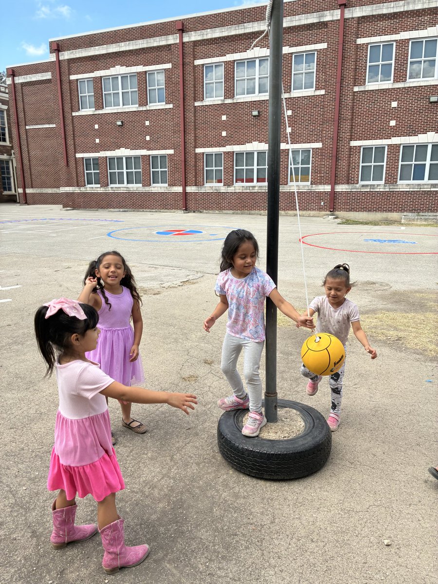 SAISD Foundation tweet media