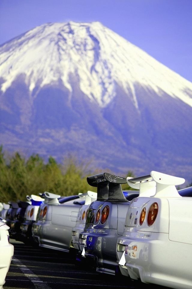 VINTAGE (@carsighting) on Twitter photo 