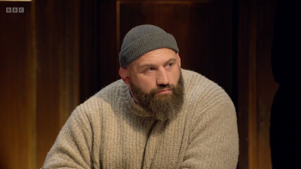 Why the hell is Joe now getting attacked for trying to find traitors? This isn't a happy holiday camp, it's time play the bloody game! #CelebrityTraitors