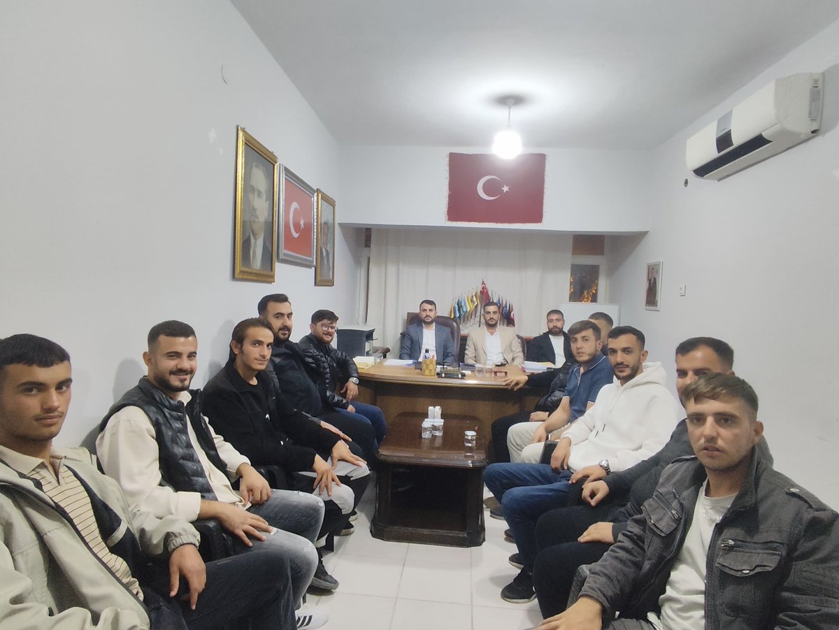 📍 Şirvan İlçe Gençlik Kolları Yönetim Kurulu Toplantısı

İl Gençlik Kolları Başkanımız Sayın <a href="/mrtgul34/">Murat Gül</a>’ün  başkanlığında, Şirvan’da yönetim kurulu toplantımız gerçekleştirildi.

Toplantının hayırlara vesile olmasını diliyoruz.