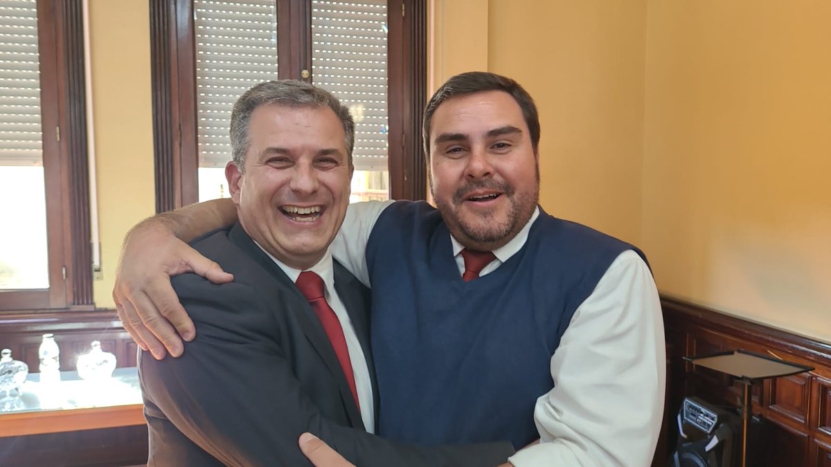 Se nos fue fue Carlucho Moreno... Un gauchazo de aquellos, trabajador, simpático y siempre dispuesto.
No voy a poder olvidar su sonrisa y todos los planes que teníamos pendientes. 
Fuerte abrazo a la familia
QEPD querido amigo.