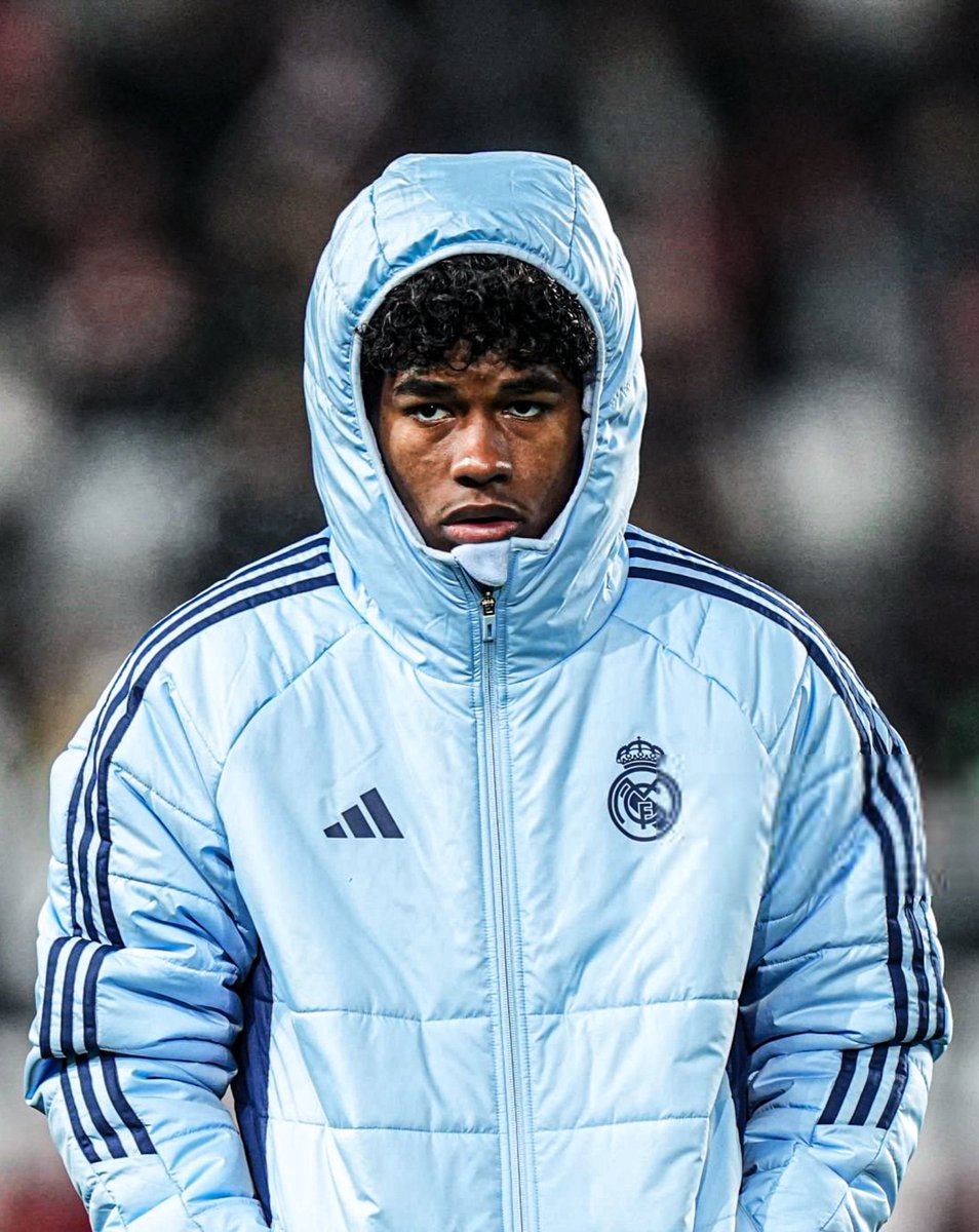 AtaqueFutbolero's tweet image. ⚠️🇧🇷 Las pretensiones de Endrick para irse del Real Madrid y CAMBIAR DE CLUB en 2026:
🔝 Quiere mudarse a un equipo de las 5 mejores ligas de Europa o, en su defecto, a alguno de los TRES MEJORES clubes de Portugal (Benfica-Porto-Sporting).
🏆 El equipo debe competir en lo más…