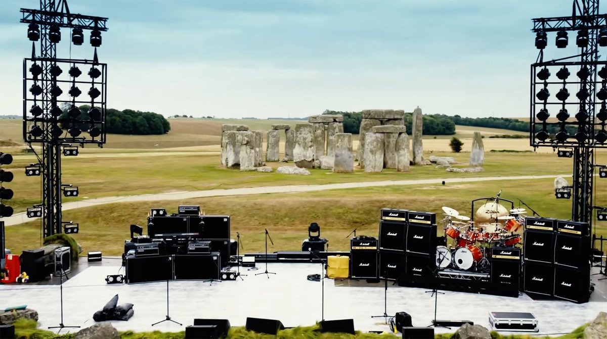 firstshowing's tweet image. Funny Teaser for 'Spinal Tap Concert at Stonehenge - The Final Finale' firstshowing.net/2025/funny-tea…
#SpinalTap2 #RobReiner #Stonehenge #liveconcert #legacysequel @SpinalTap
