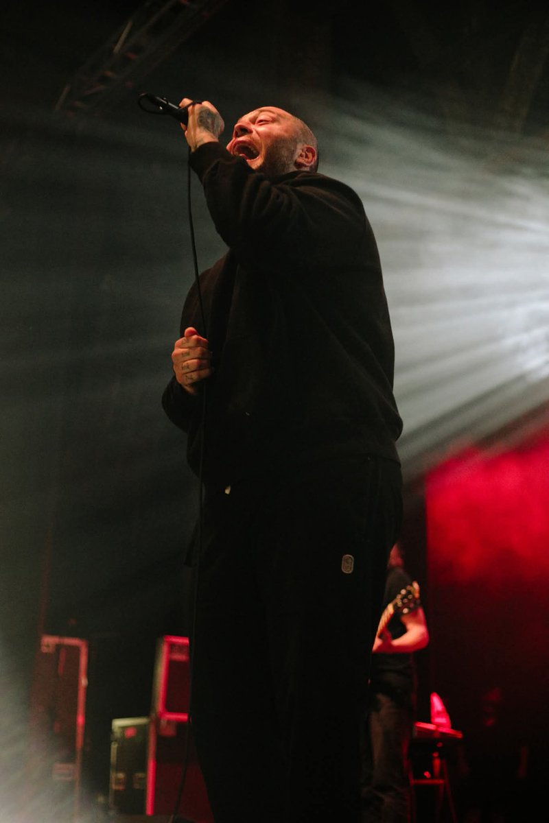 HowWeAreupdates's tweet image. Photographed @BaysideBand w/@TheSleepingNY at @TheParamountNY in Huntington, NY on 9-26-25. See more pictures here: tinyurl.com/zs5u999t

📷:@TheAndyJimenez