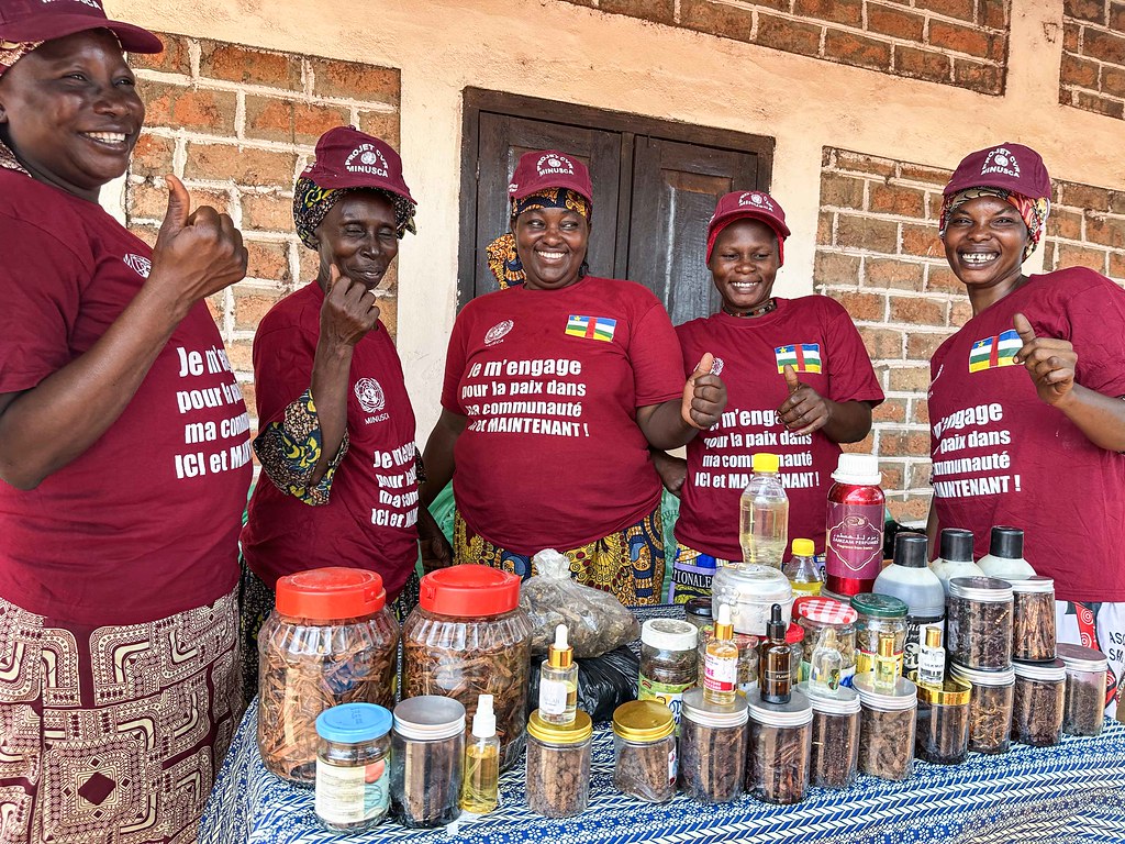 UN_OROLSI's tweet image. As the @UN marks 80 years of advancing #peace and #security, the #DDR community reaffirms its commitment to helping societies find sustainable pathways out of violence.
#InvestInPeace #DDRweek