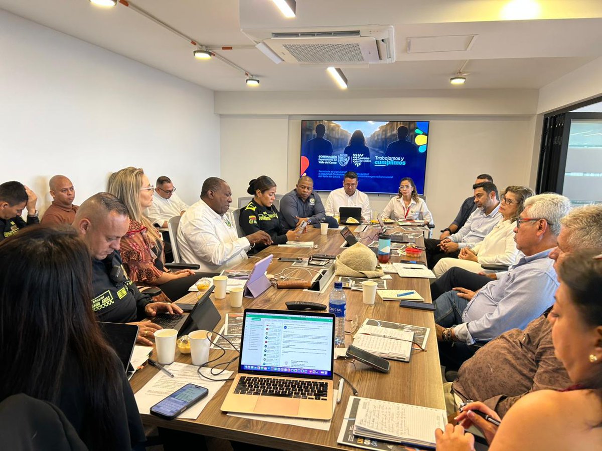 ¡Reafirmamos nuestro compromiso con la seguridad comunal! 

Por eso desde la Dirección para la Democracia, Participación Ciudadanay Acción Comunal y la Dirección de Seguridad,
Convivencia Ciudadana
y Gobierno participamos  activamente en espacios que fortalecen la protección de