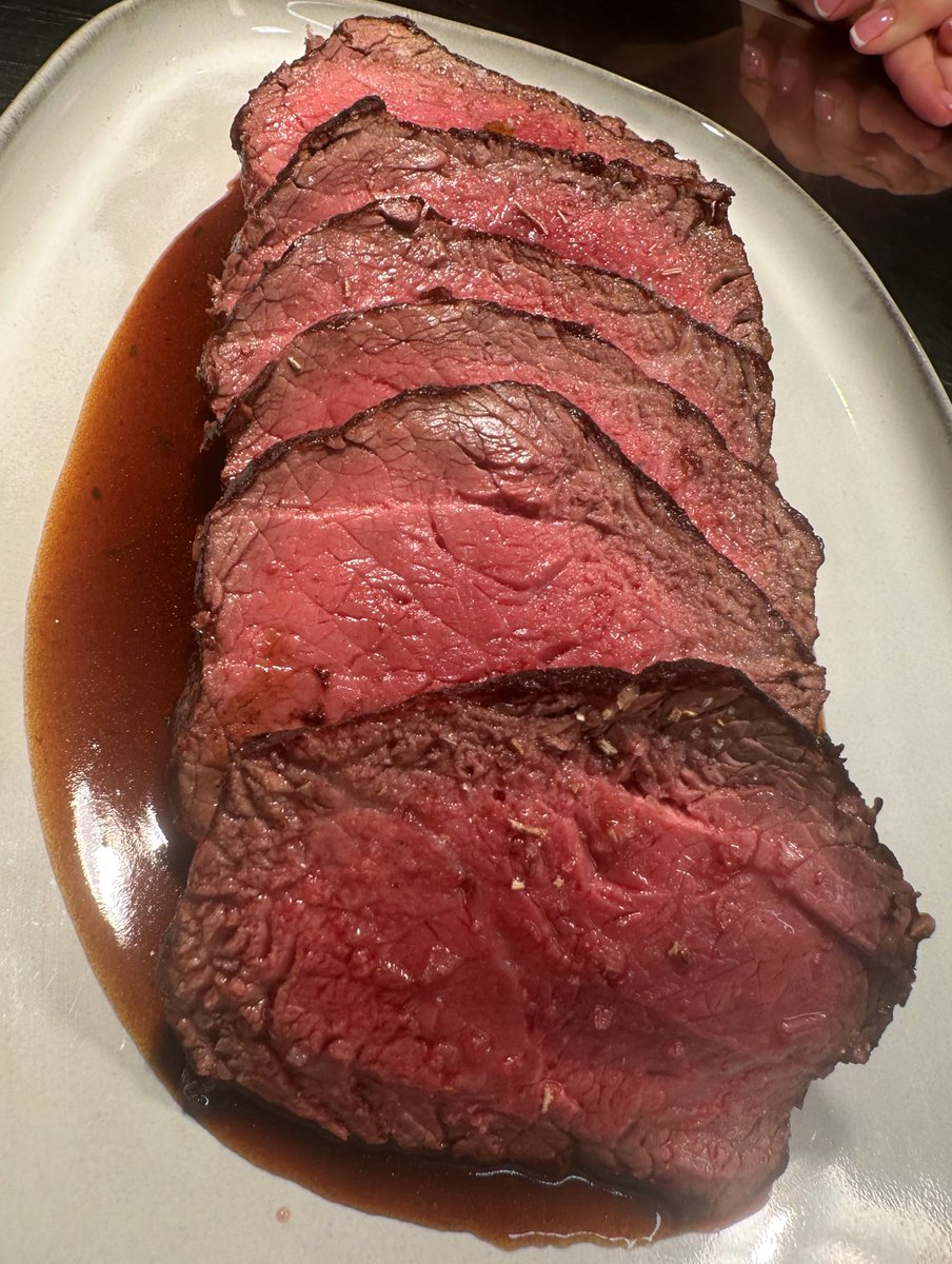 Chateaubriand with beef fat jus….. beef dripping chips, pepper sauce and onion rings on the side obviously #proper