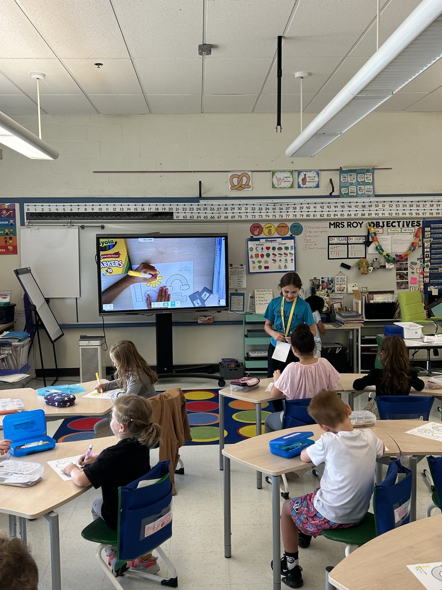 It was a big day at Great Oak! Meet Principals for the Day, Cash and Burnett!

These student leaders enjoyed writing a newsletter, visiting classrooms, and even enforcing important safety measures. 👏

#GreatOakPride #DPS #StudentLeaders