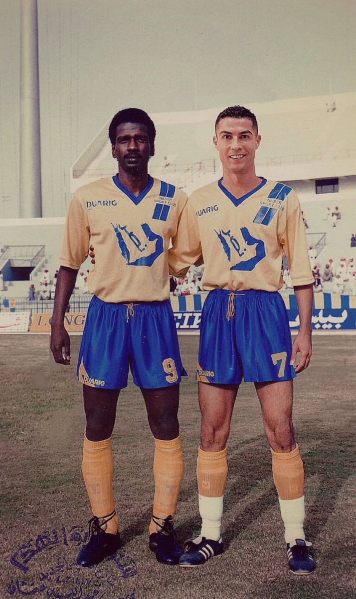 أول ممثل للسعودية و القارة في كأس العالم

نادي الأساطير والتاريخ من ماجد عبدالله إلى كرستيانو رونالدو

في مثل هذا اليوم قبل 70 عامًا؛ تأسس كيان عظيم يحمل على صدره شعار شبه الجزيرة، طوال هذه السنوات كان ومازال فارسًا وخلفه فرسان في المدرجات

فرسان دعموا ناديهم في لحظات انكساره قبل