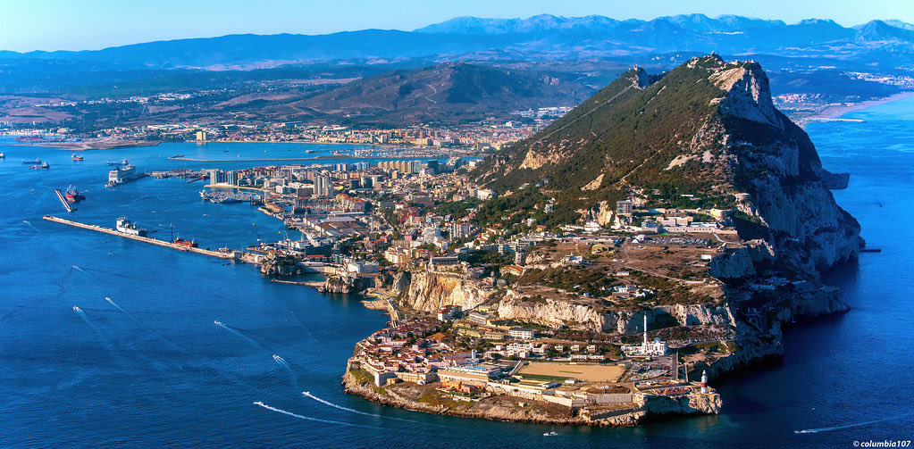 🇬🇮 The whole population of Gibraltar could fit inside Lech Poznań’s stadium:

🏙️ Population of Gibraltar: 39,329

🏟️ Poznań stadium capacity: 42,837

It is safe to say that Lincoln Red Imps’ historic win over their Polish visitors tonight will live long in the memory! 🤩