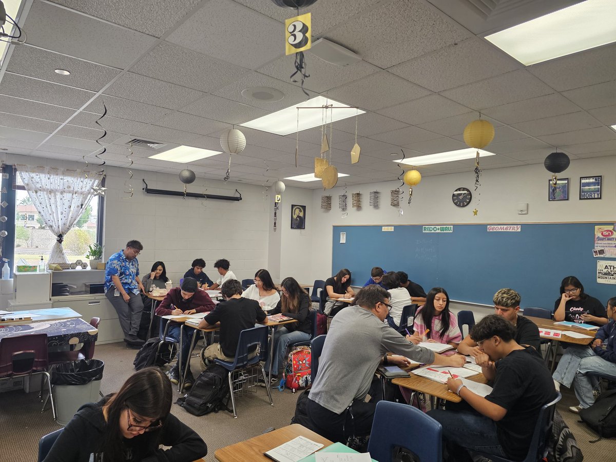 Big shoutout to our amazing teachers today! The co-teaching setting is so seamless, it was impossible to tell who was the "lead" teacher and who was the "support."  Keep up the great work! 
<a href="/EOrtiz_AHS/">Edith Ortiz</a>
<a href="/jWood_AHS/">Joi Woodard</a> 
<a href="/Americas_HS/">Nancy Torres</a> 
<a href="/SGomez18_AHS/">Steven Gomez</a>
