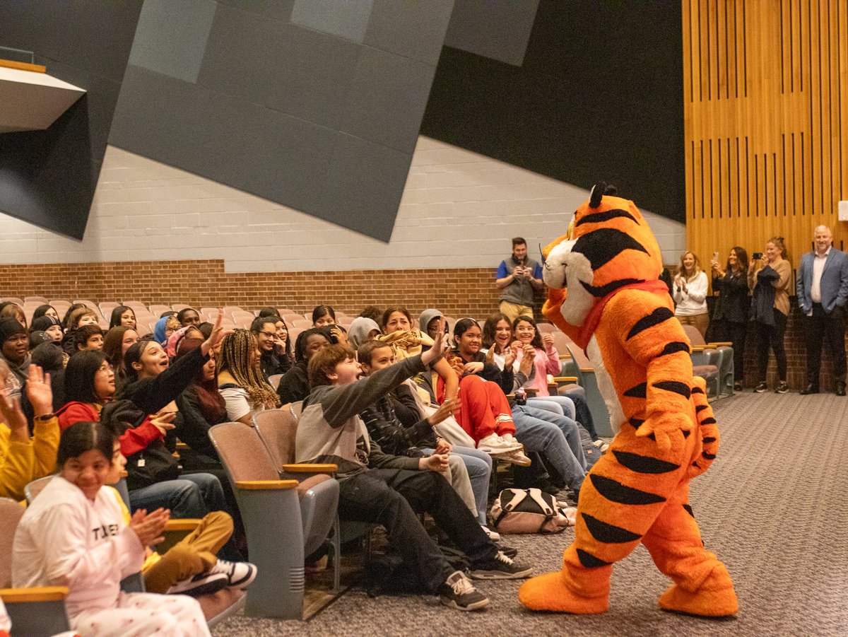 Thank you to <a href="/AWGSupportCtr/">AWG Support Center</a> and <a href="/KelloggsUS/">Kellogg's</a> for your donation and support of Turner Middle School through the Mission Tiger program. #TMSbelegendary