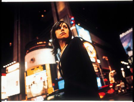 25 yrs ago today PJ Harvey released “Stories From The City, Stories From The Sea”. Her most romantic album that saw her embracing a more polished rock sound influenced by her time in NYC. it's one of the defining albums of the 2000s and won PJ her 1st Mercury Prize.