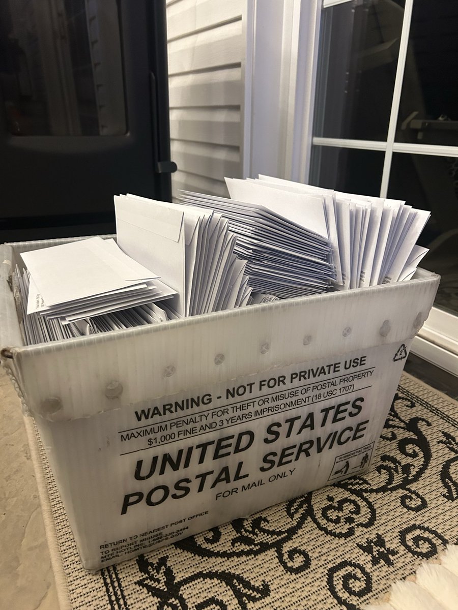 traulbach's tweet image. While canvassing Amish homes today my phone rings.
It’s an Amish man. He got the letter we sent out with voting info, rides, phone numbers and VOTE NO.
He says he knows how important it is to vote after reading our letter.
Says he and his wife will be going out of town Sat…