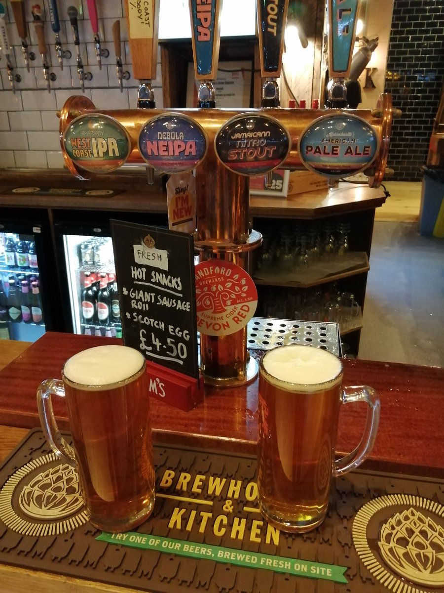 BertSmedley's tweet image. #OutOut👀
#FurstyFursdy🤓
#Flange🍺