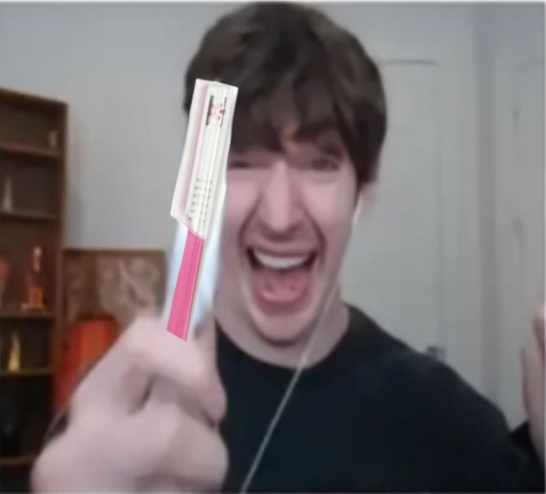 darkangelz0's tweet image. “I’m not hurting myself!”
Also me as soon as something goes wrong: