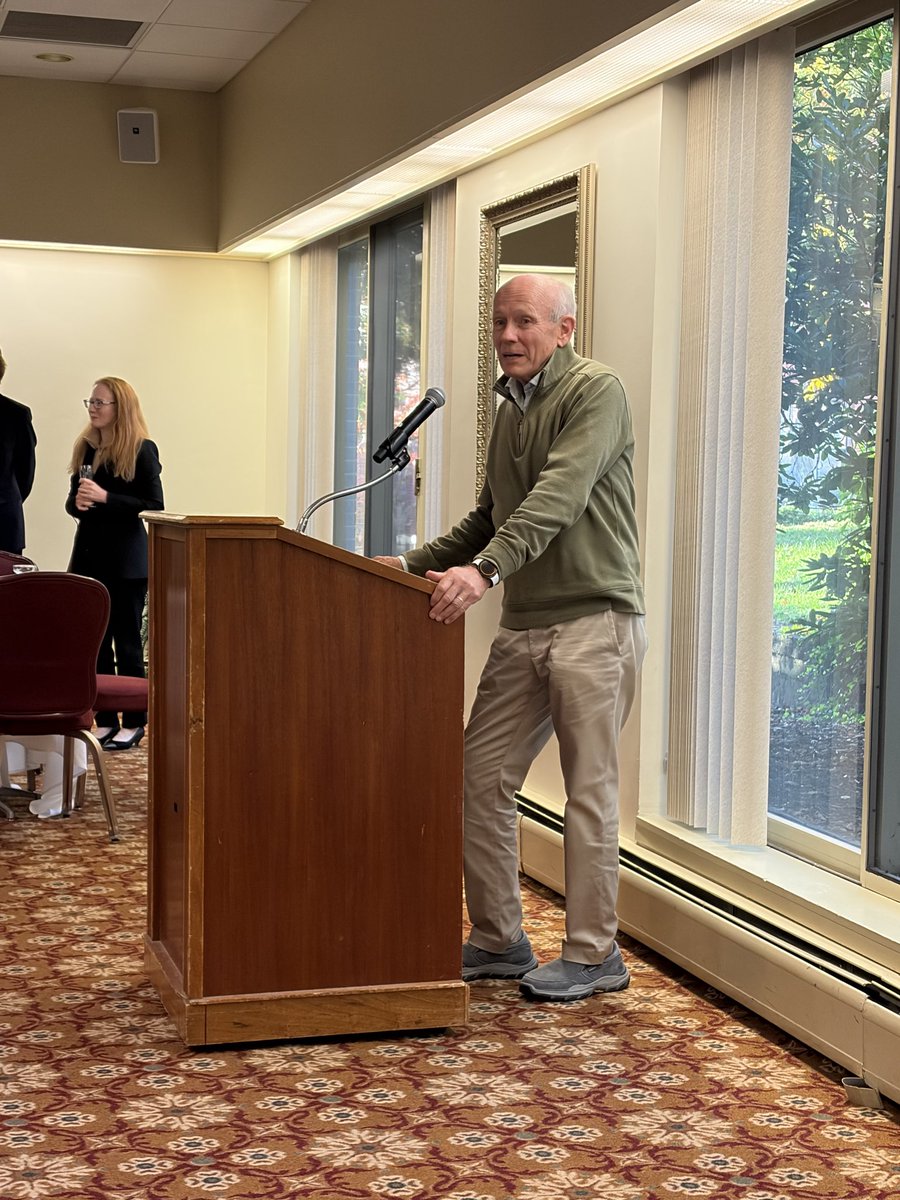 Felipe Valencia C. tweet media