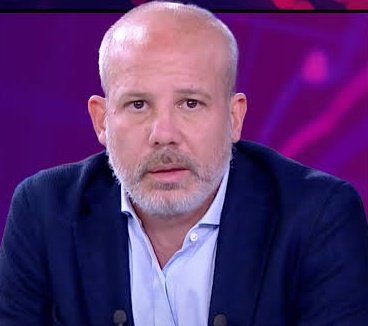 PiyasaTurkiye's tweet image. 🔴 İki hisse de piyasa bozucu işlemleri nedeniyle SPK tarafından 18,5 milyon TL para cezası verilen Tufan Deriner'in, İstanbul Portföy Yönetici Ortağı olduğu ortaya çıktı.