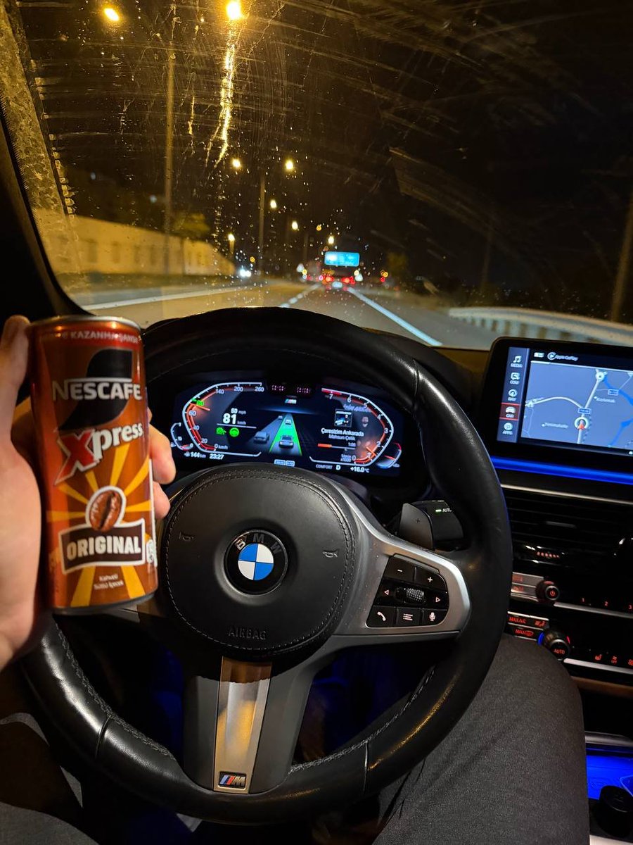 gece uzun #BTC 110.5 -111 k üzerine atmadığı sürece risk devam ediyor. Coşmayın ağlarsınız. ( her zaman olduğıu gibi )