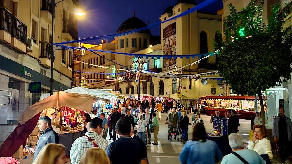 Vox_Hellin_Of's tweet image. ⚔️ Ya podéis visitar el Mercadillo Medieval, con sus tradicionales puestos, del 23-26 de octubre.

#Fiestas #Tradición #Pregón #Medieval