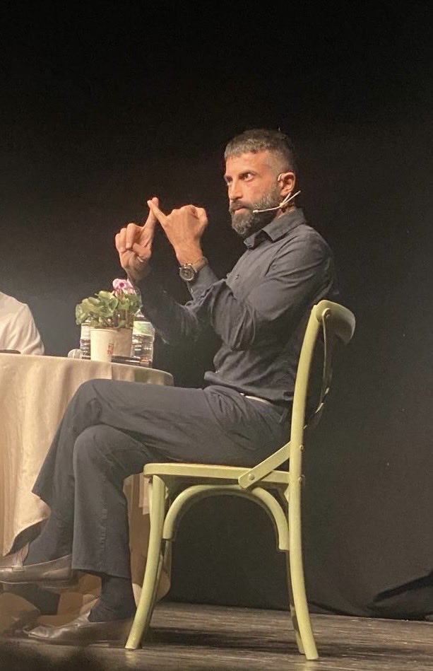 It takes courage to stand up to evil. and it takes a rare soul to do it when the evil wears your family’s name.

Thank you <a href="/MosabHasanYOSEF/">Mosab Hassan Yousef</a> for an extraordinary and fascinating conversation tonight 🙏
