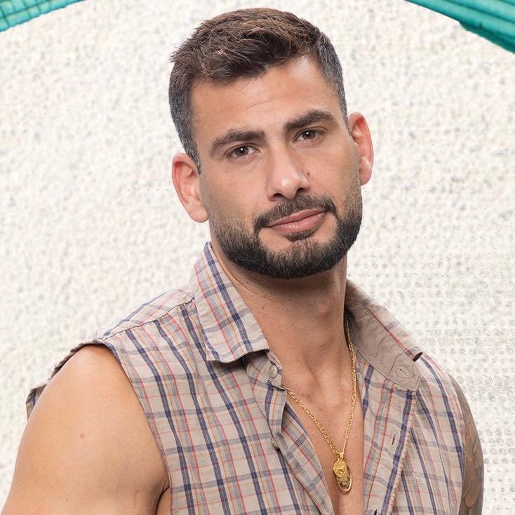 willlll_ff's tweet photo. Imagina o quão broxante é ter raiva da Saory e Tàmires por clubismo e ter que votar no Nizam... sim, NO NIZAM. Morte horrenda do entretenimento brasileiro.  #AFazenda #AFazenda17 #eliminaçãoafazenda #EliminacaoAFazenda https://t.co/Ciyh9Dt0HD
