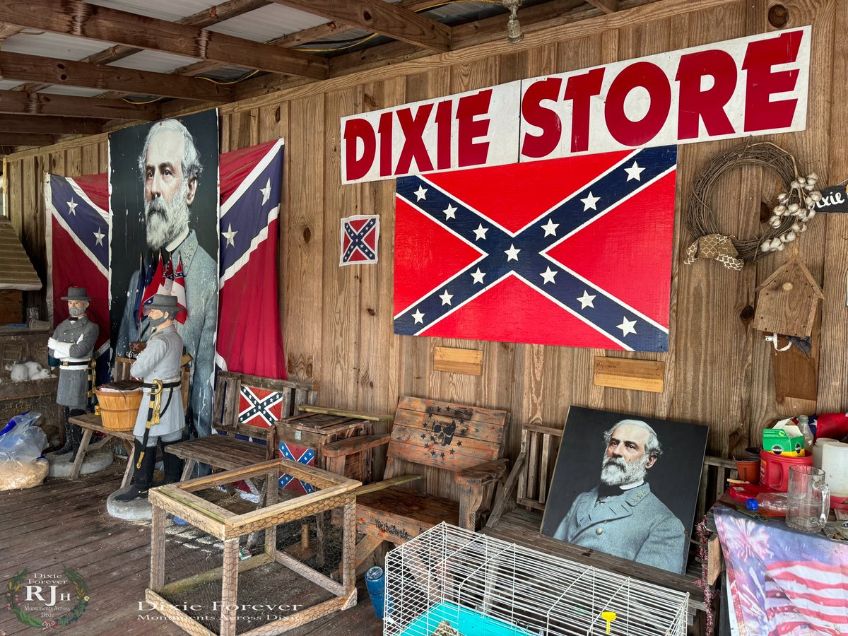 DixieForeverRJ's tweet image. Dixie General Store in Heflin, Alabama!  Highly recommended stop if you&apos;re ever traveling across I-20 in NE Alabama.  (photo: May 2024, RJ)
#South #Dixie #heritage #store #flag #americana #historymatters