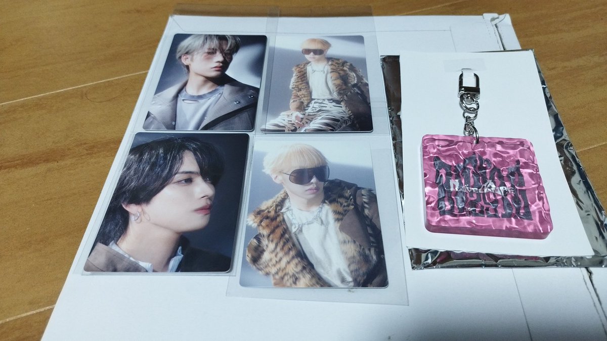 😎めがねあんと🐰👑 on X