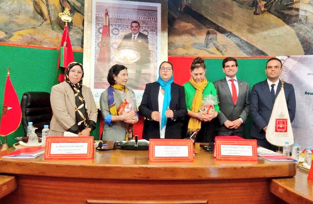VOrtCam's tweet photo. La @AECID_es @CooperacionESP #ACERCA apoyan al ayuntamiento de #Tetuán, como ejemplo de buena #gobernanza en el norte de #Marruecos, para el Desarrollo de la gestión democrática y #feminista del #patrimonio y los #paisajes culturales del municipio @EmbEspanaRabat @UNESCO_Maghreb https://t.co/Tylk7cCC1u