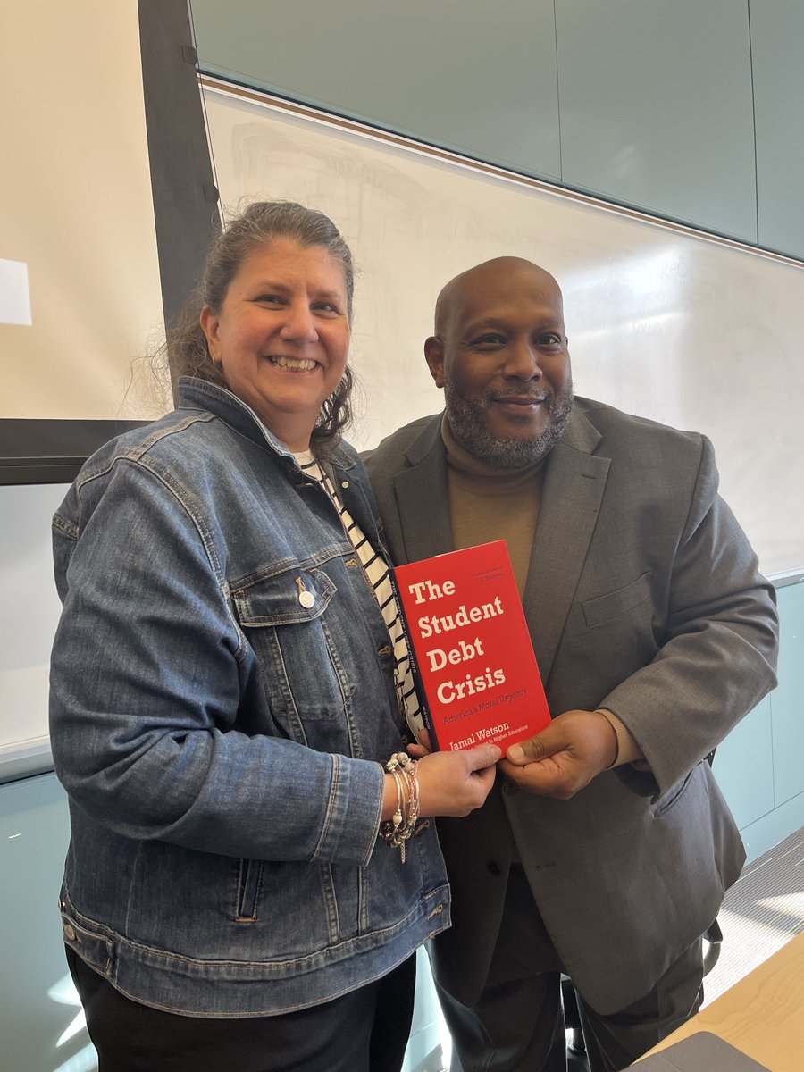 Thanks to <a href="/TRINITYPREZ/">TRINITYPREZ</a> for hosting a book talk and signing today at <a href="/TrinityDC/">Trinity Washington University</a>. Great to speak to students, faculty, administrators and alums.