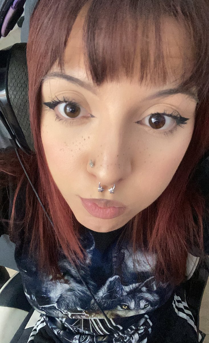 HOLAA ESTOY EN DIRECTO SE QUE ES FULL TARDE PERO BUENO ES QUE ME APETECE JUGAR 

twitch.tv/juliiss5