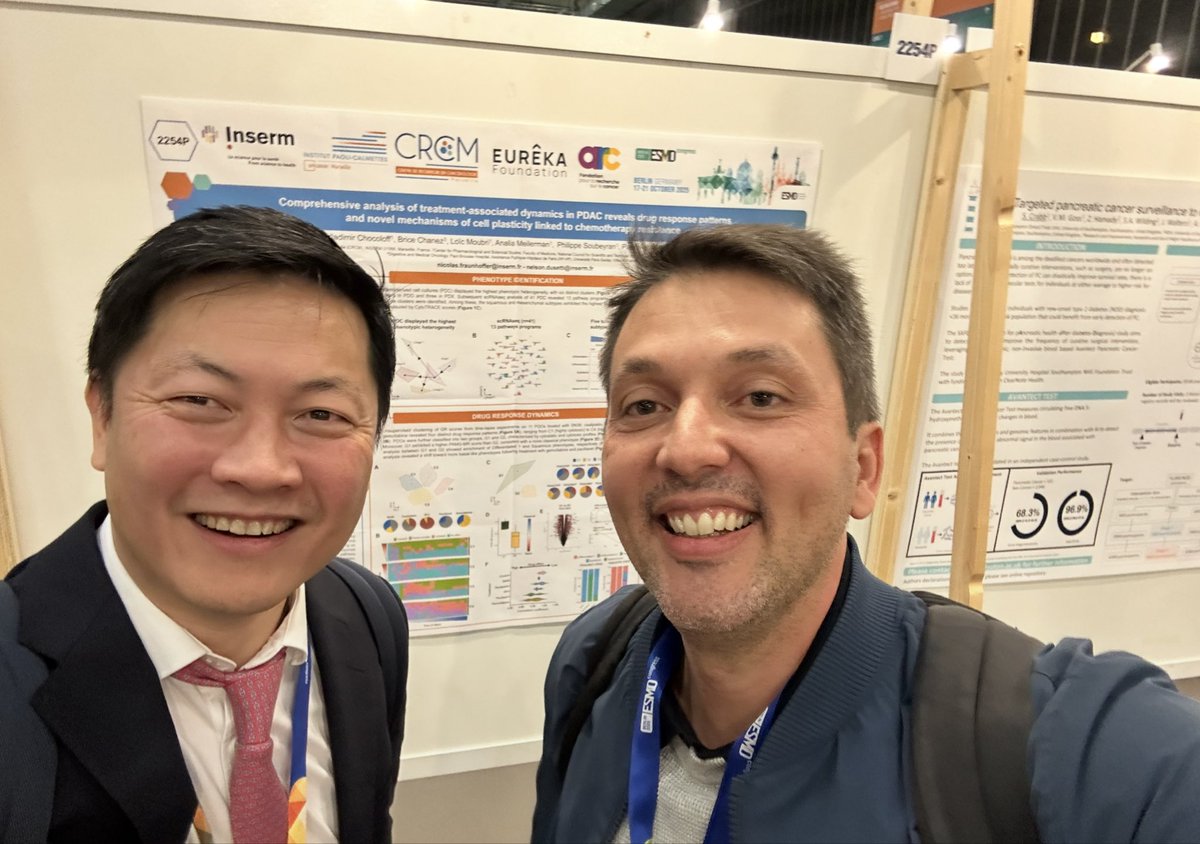 The Force was strong at the poster session ⚔️✨ Caught up with the Precision Oncology 🇩🇪 Couple <a href="/BenWestphalen/">Ben Westphalen</a> &amp; Nicolas from INSERM.

🔥 BEST POSTER 🔥
#CLDN182 &amp; #Tissue Factor targeting how and how better?!

#ESMO25 #PancreasWars #PrecisionOncology #TeamScience #ESMO25