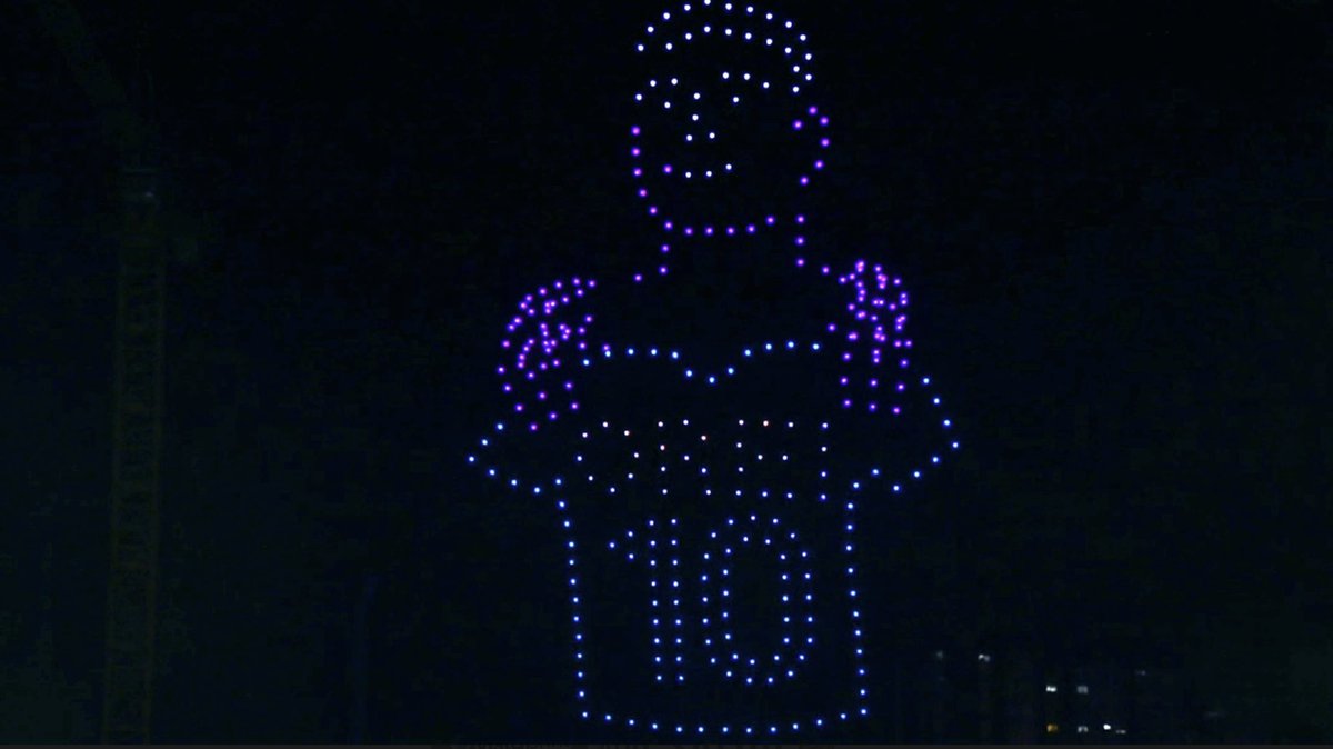 El espectáculo de luces del Celta con drones de <a href="/flockdroneart/">Flock Drone Art</a>  y la emoción de Iago Aspas y su familia eldesmarque.com/futbol/celta-d…