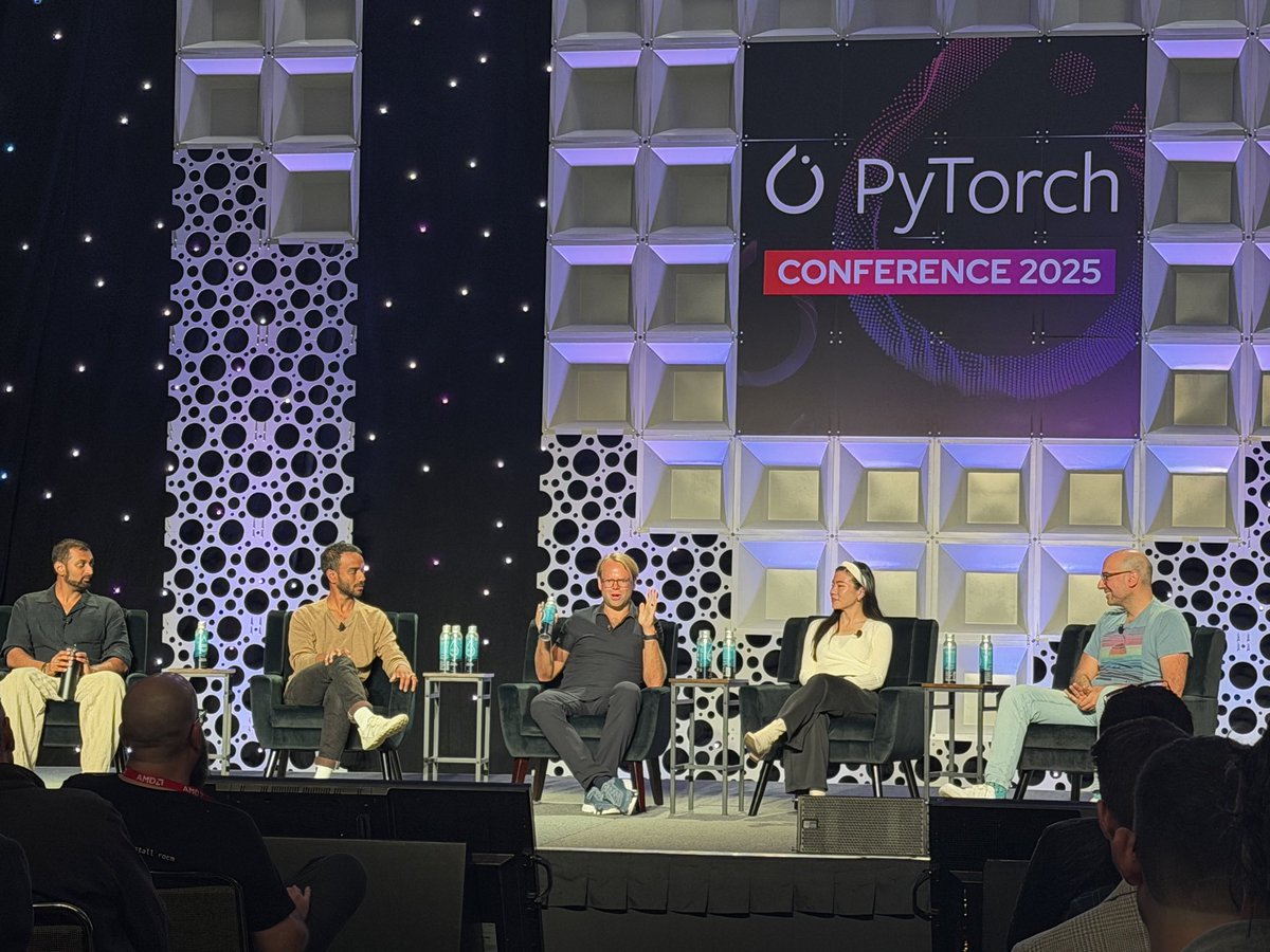 Mark Collier 柯理怀 (@sparkycollier) on Twitter photo “We need 600 contractors to run cables in a new data center in North Dakota and there are 20 hotel rooms” Peter Salanki, Coreweave <a href="/sorcer/">Peter Salanki</a> 
#Pytorchcon “We need 600 contractors to run cables in a new data center in North Dakota and there are 20 hotel rooms” Peter Salanki, Coreweave <a href="/sorcer/">Peter Salanki</a> 
#Pytorchcon