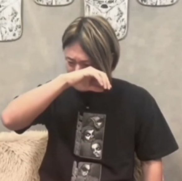 tourouken555's tweet image. 悪い奴ほど人前でよく鳴く