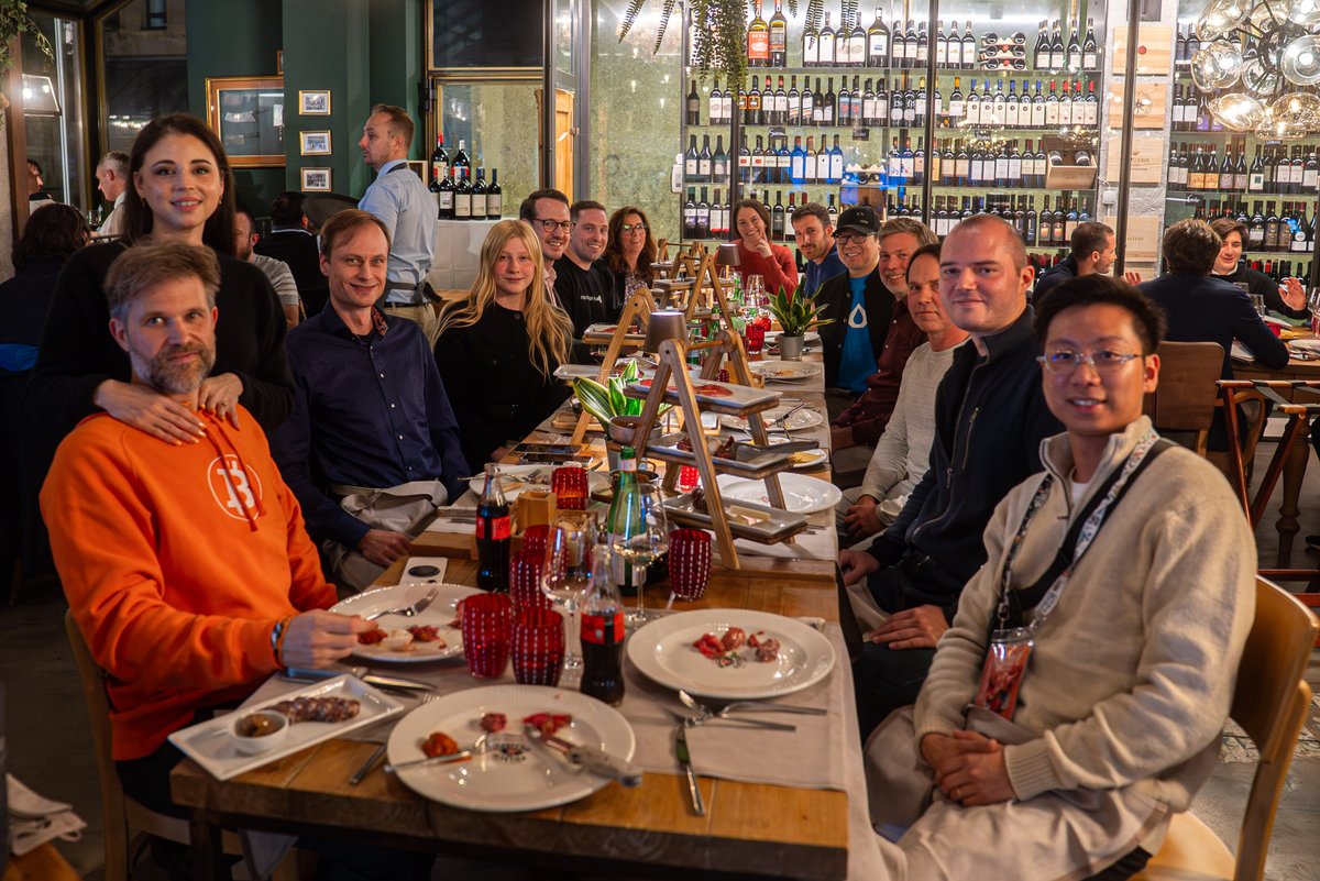 JAN3com's tweet photo. Another country, another JAN3 Team dinner with friends! 🥩🇨🇭 https://t.co/658jrclweB