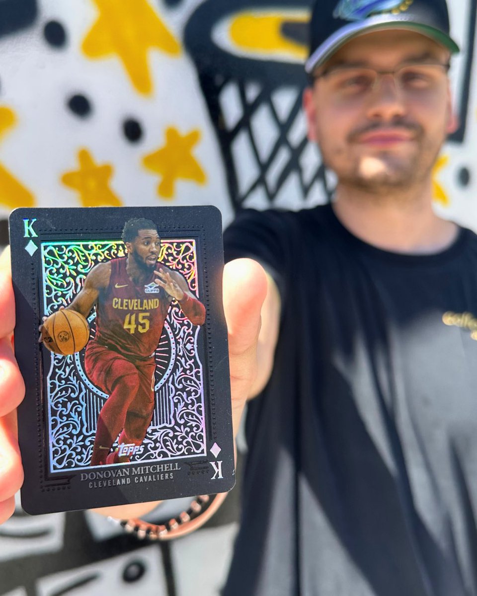 CollectorsClubX's tweet photo. Welcome to the JAM! Topps Series 1 Basketball is OUT and Licensed to SLAM! Here are a few cards pulled IN STORE! Including this MASSIVE Cooper Flagg Autograph!
#cooperflagg #toppsbasketball #autographcard https://t.co/AtRzevH76w