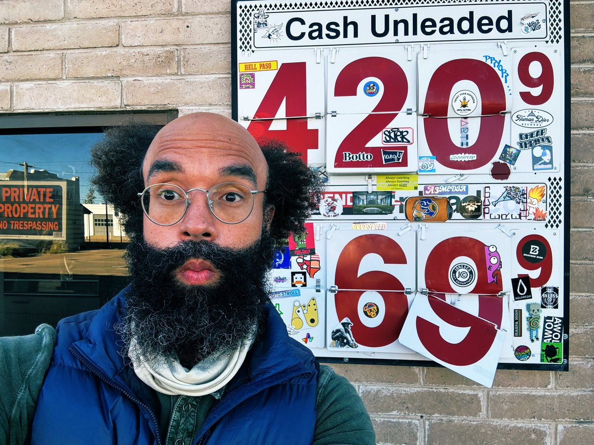 DΞMar.eth (@punk1376) on Twitter photo Art Blocks Marfa Weekend 2025 🌵
This was my first year finally making it out to Marfa, and it couldn’t have been more special.
I got into the space around 2020, right as Art Blocks was launching. I started building @cypherdao toward the end of that year and have long admired Art Blocks Marfa Weekend 2025 🌵
This was my first year finally making it out to Marfa, and it couldn’t have been more special.
I got into the space around 2020, right as Art Blocks was launching. I started building @cypherdao toward the end of that year and have long admired