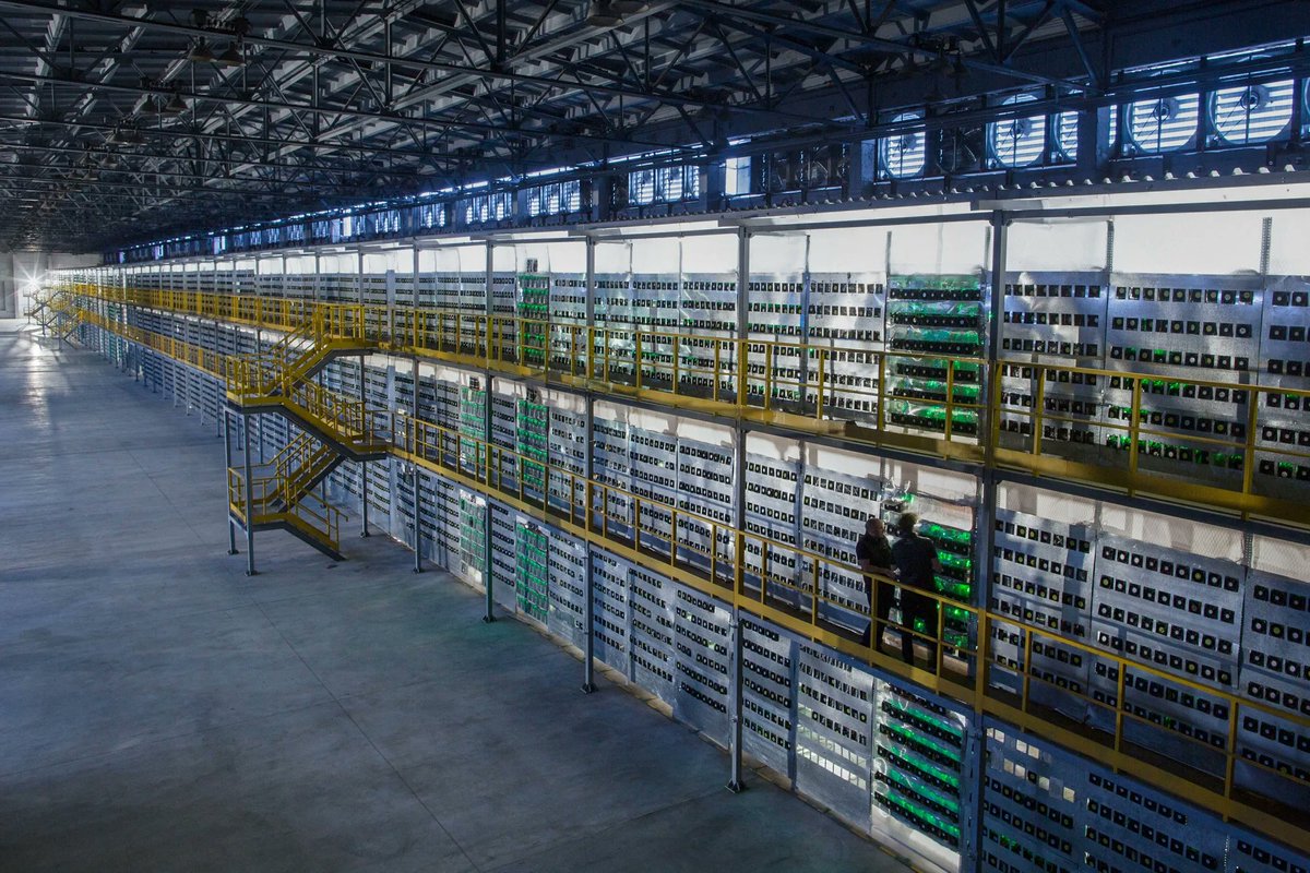 ItsJoosty's tweet image. This is BitRiver. 

It is Russia&apos;s largest Bitcoin mine.

One of the largest #Bitcoin mines in the world.

#btc #mining #crypto