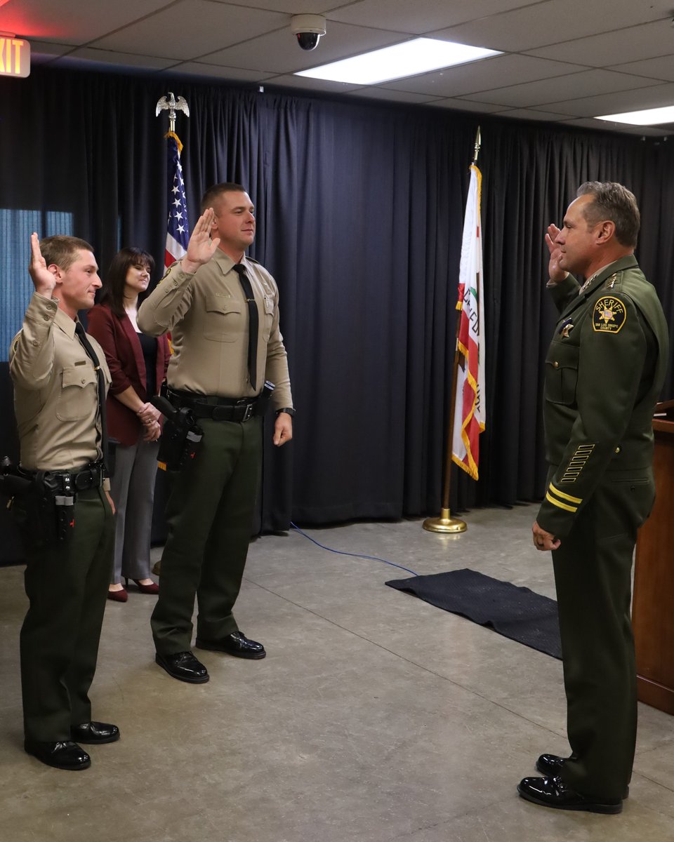 SLOSheriff's tweet image. Today we held a General Assembly to celebrate our new and promoted staff! Among those welcomed were a Correctional Technician, a Legal Clerk, and four new Correctional Deputies. Promotions included a Correctional Deputy, two new Deputy Sheriffs, and a Senior Correctional Deputy.…