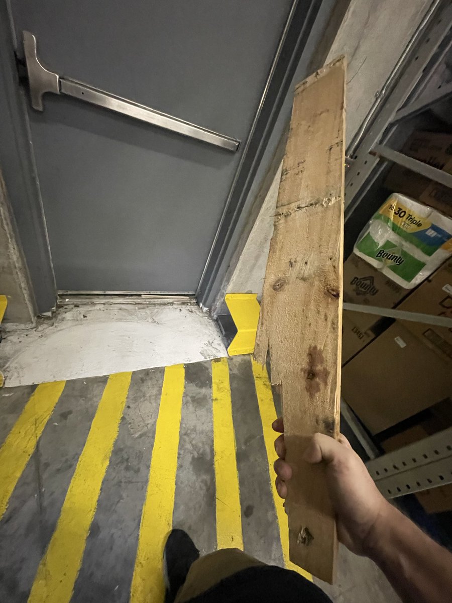 Noah101528's tweet photo. Absolute Blue Collar https://t.co/oqlJK738XF