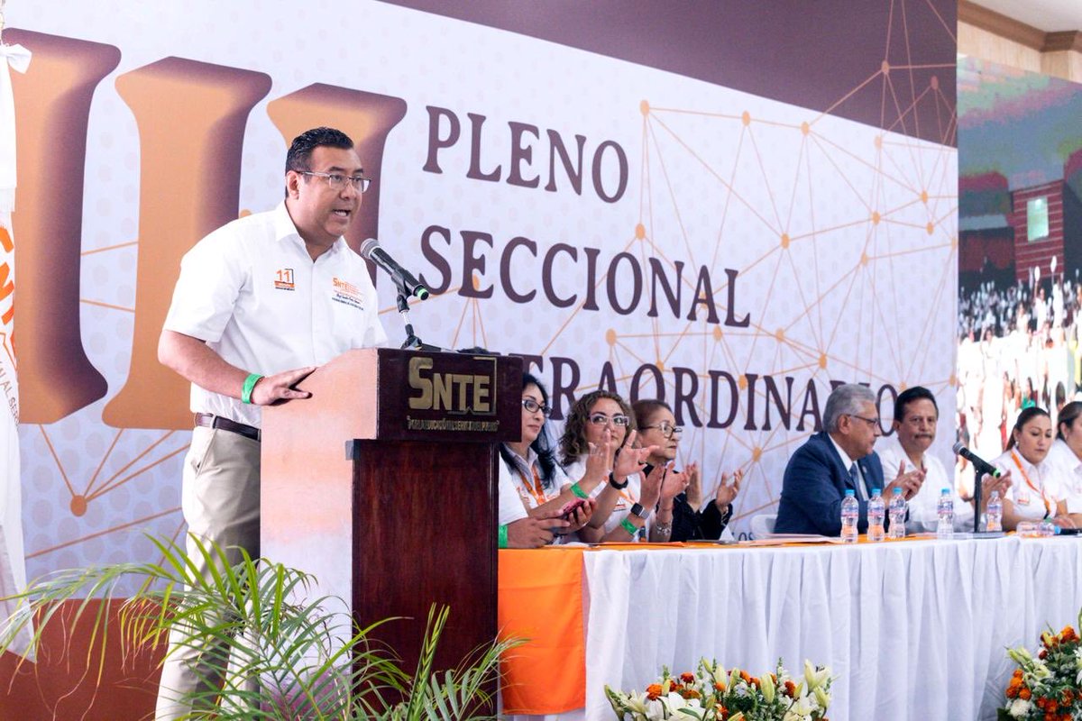 Para saber qué hacer en casos de extorsión o violencia, el #SNTE, que dirige el Mtro. Alfonso Cepeda, trabaja en una campaña con la <a href="/SSPCMexico/">Secretaría de Seguridad y Protección Ciudadana</a> y su titular, <a href="/OHarfuch/">Omar H Garcia Harfuch</a>. El objetivo es generar ambientes seguros para la comunidad escolar.
👧🏻👨🏻‍🏫👦🏻🏫🕊️
bit.ly/3WlUwSP