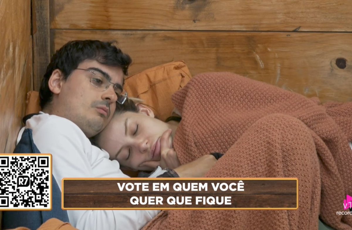duduzetecamargo's tweet image. #ficasaory
Nosso menino vai ficar muito triste se sua aliada sair, vamos votar minha gente
#AFazenda