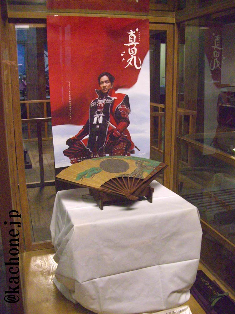 kachonejp's tweet image. 今週の朝ドラ #ばけばけ (4週目)
■松江城
松江市では盆踊りをしない
松江城築城の際、盆踊り会場から若く美しい娘をさらい人柱とした
それ以来盆踊りを開催すると松江城が揺れる怪異が起きたことから
小泉八雲も書き残している
「コノシロ伝説」他伝説多数
今年、松江城天守国宝指定10周年