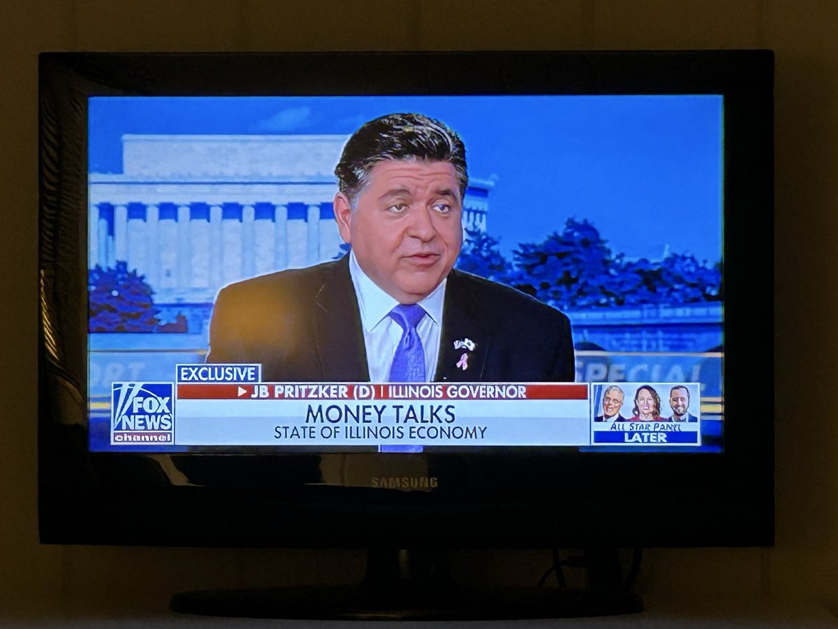 Capescape3's tweet image. You never challenged Pritzker with the answers to your questions. Typical @BretBaier weak interview.