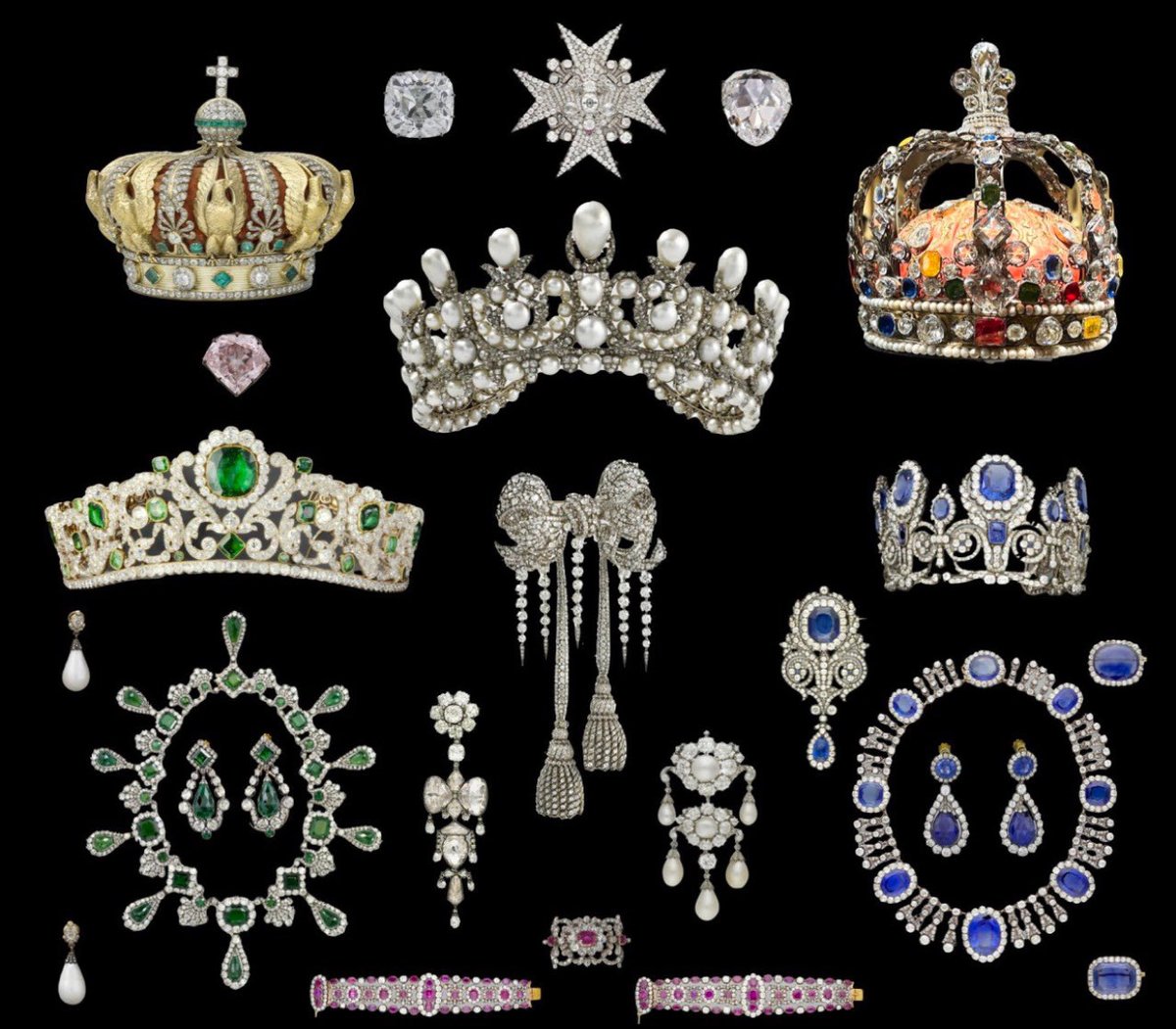 TheBiancaDelRio's tweet image. Hey y’all! 
@Bhytes1 has some PAGEANT JEWELRY for sale! 👀