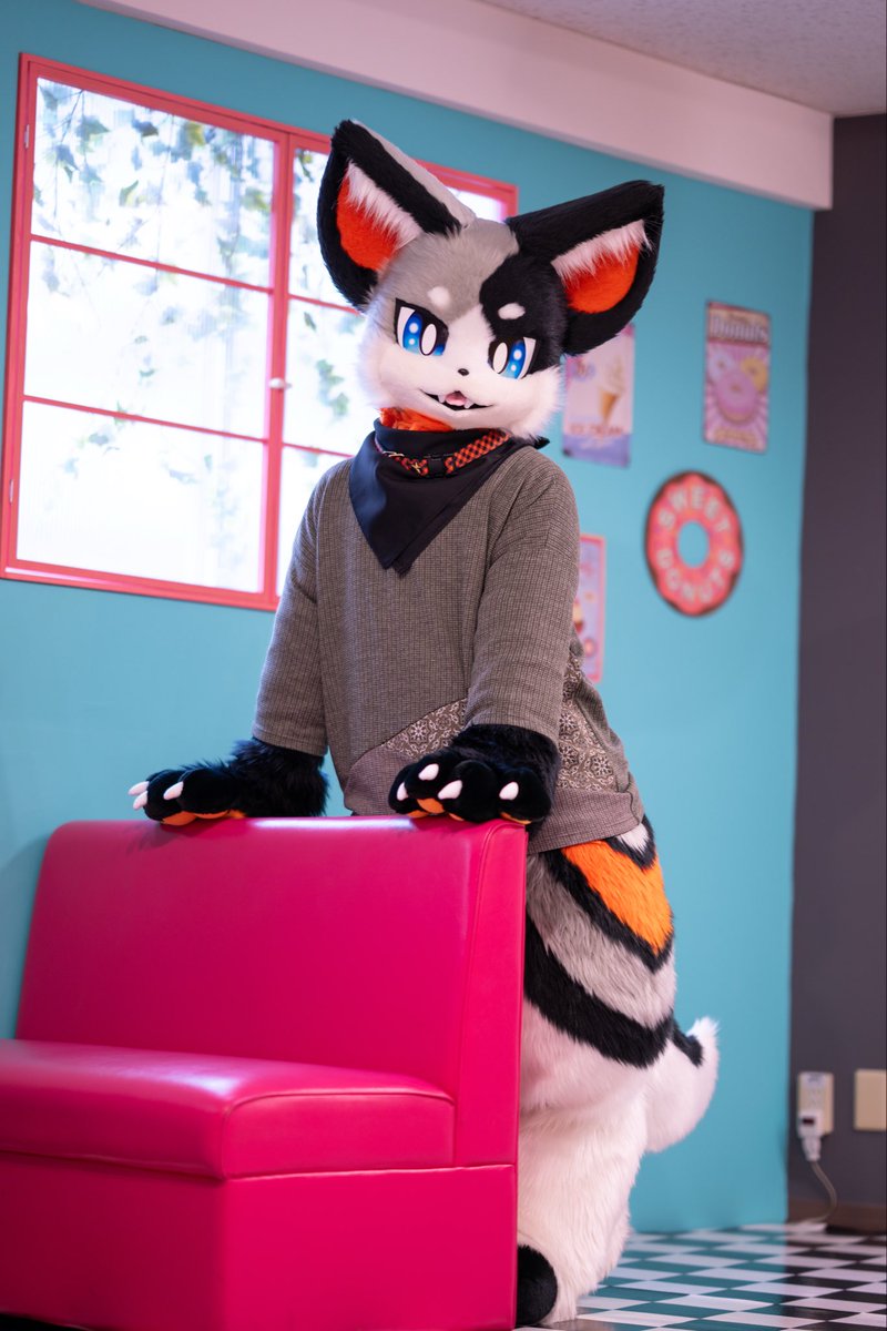 おはよう☀️

 #FursuitFriday