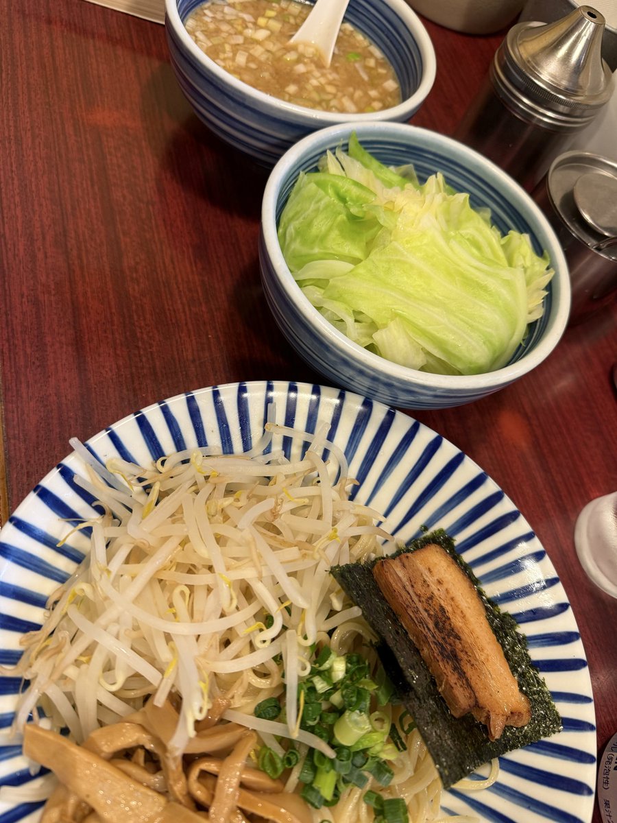 近所のマルキンラーメン
やはり野菜スープということでよろしいな